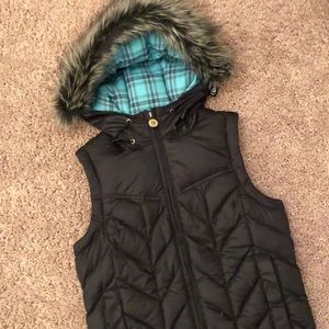 Snowboarding vest